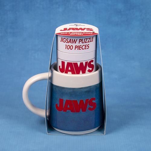 Jaws shaped mug & puzzle gift set