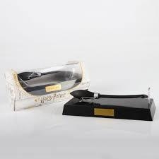 HARRY POTTER - Levitating Broom Pen Nimbus 2001