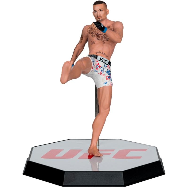 UFC Max Holloway Gold Label Posed Figure