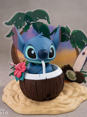 Disney figurine - Stitch Coconut (high: 10 cm)