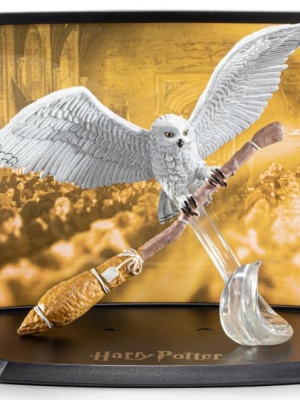 Harry Potter figurine: Hedwig's Special Delivery