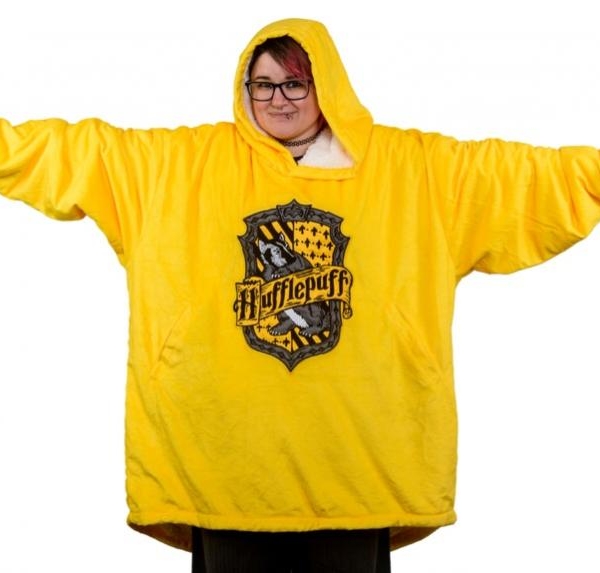 Harry Potter: Hufflepuff Oversized Hoodie Blanket