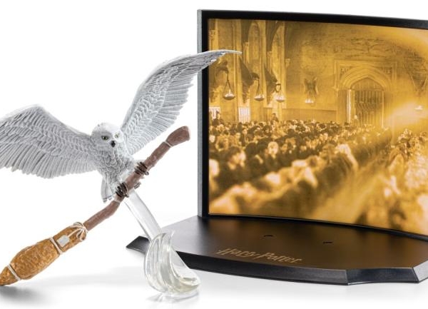 Harry Potter figurine: Hedwig's Special Delivery