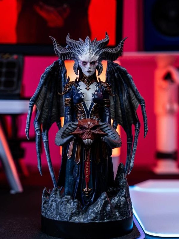 Diablo IV Lilith phone & controller holder (20 cm)