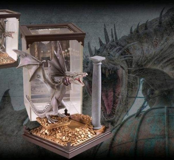 Harry Potter Magical Creatures - Ukrainain Iron Belly Dragon