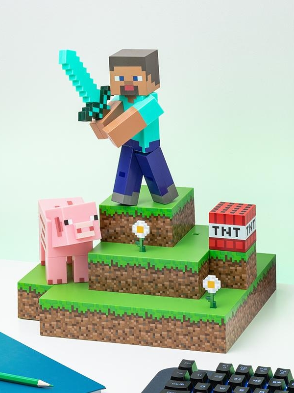 Lampa - diorama Minecraft Steve (wysokość: 30 cm)